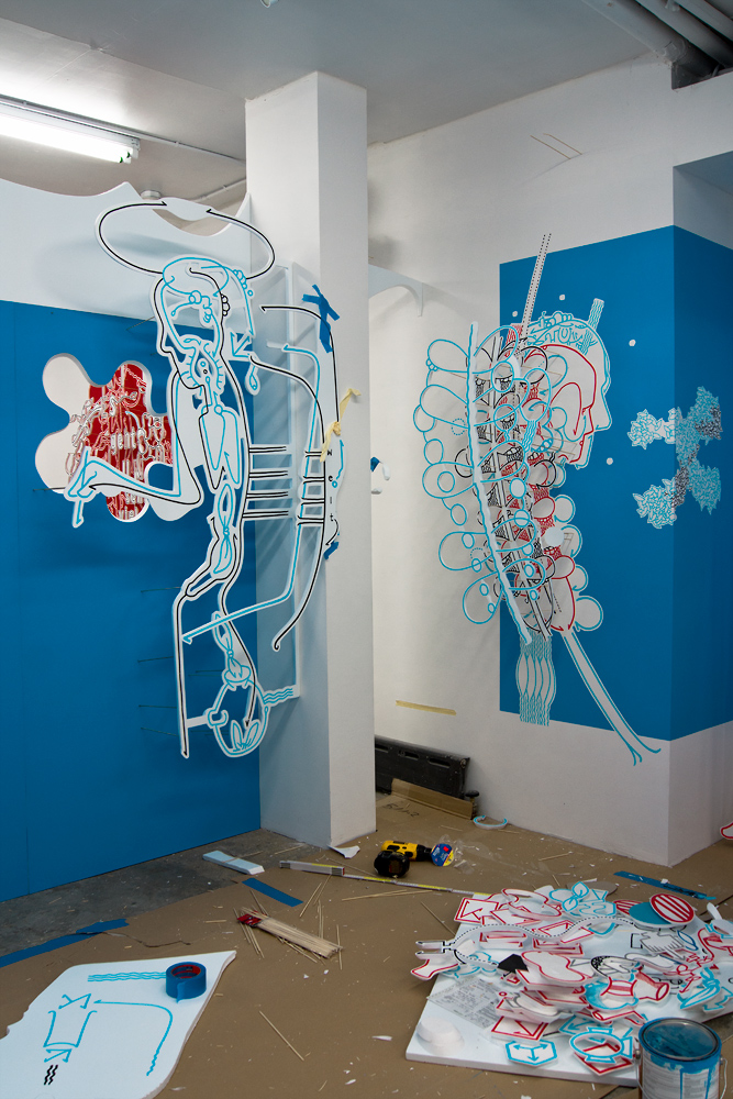 Beginn der Installation von "Was tun Der Zeichner", Hannes Kater 2011
